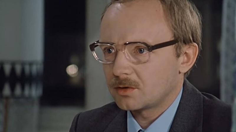 В «Служебном романе» наглядно продемонстрировано, как человек избавился от выученной беспомощности